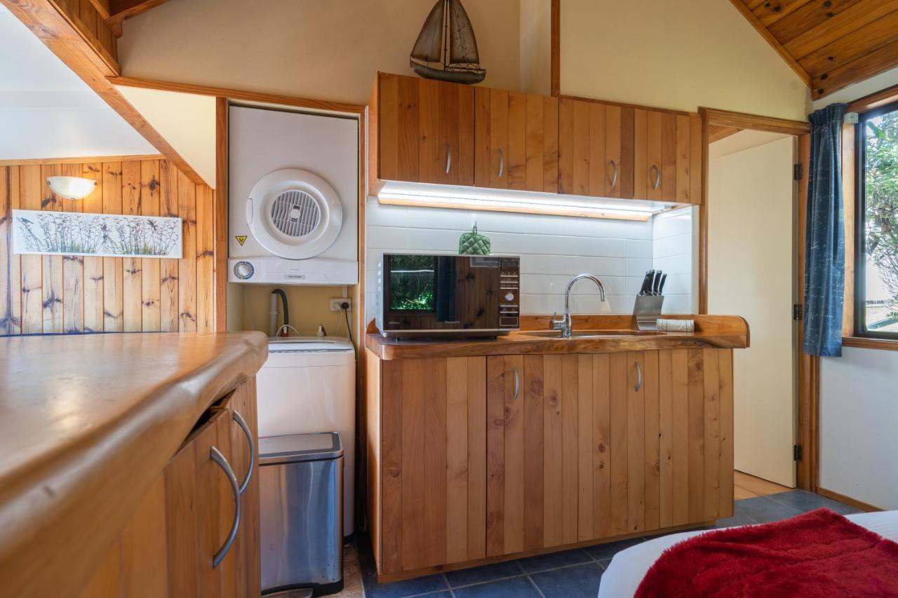 Supacute Character Cottage, Wifi, Sky Tv, Spa Bath, Spa Bath, Dble Kayak And Possibly A Car! Палм-Бич Экстерьер фото